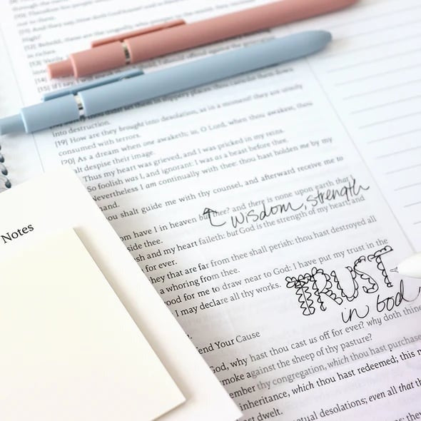 Un voyage de 52 semaines à travers la Parole de Dieu (✨Relié)